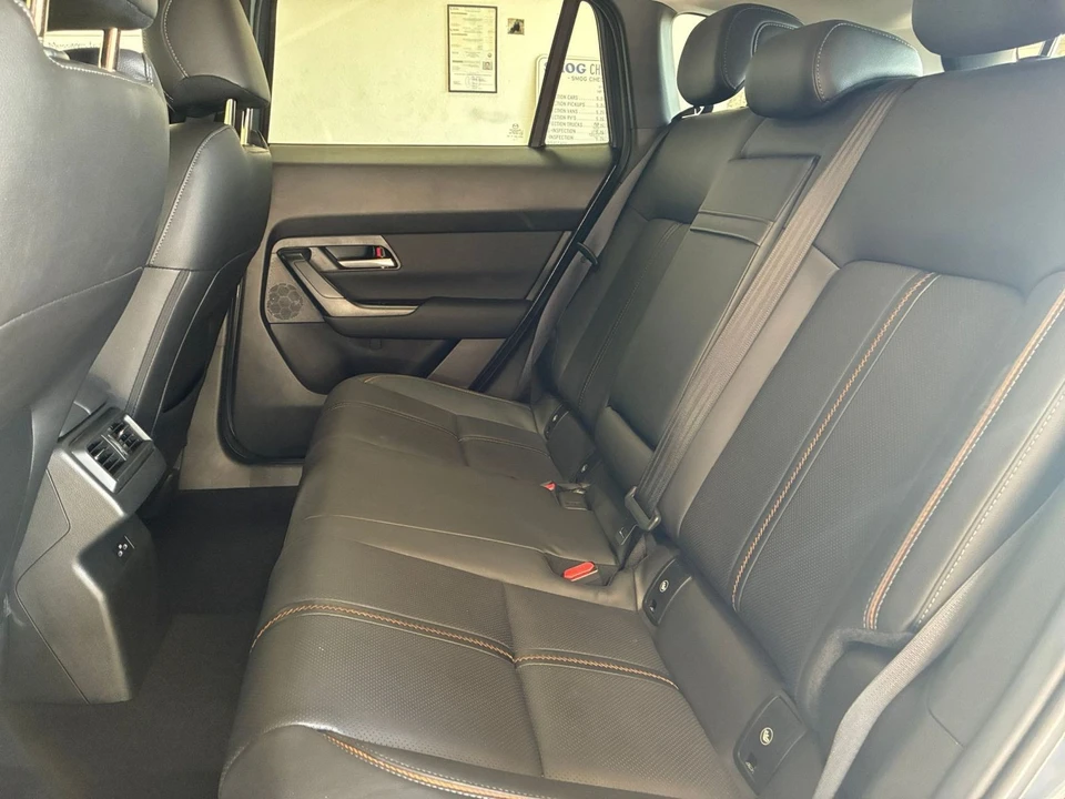 2025 Mazda CX-50 - Image 23 of 31