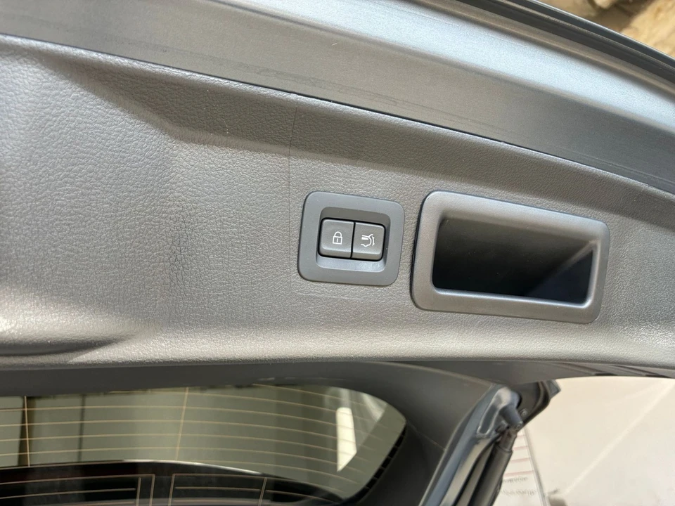 2025 Mazda CX-50 - Image 20 of 31