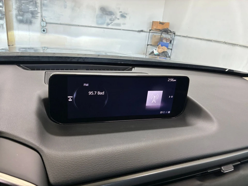 2025 Mazda CX-50 - Image 17 of 31