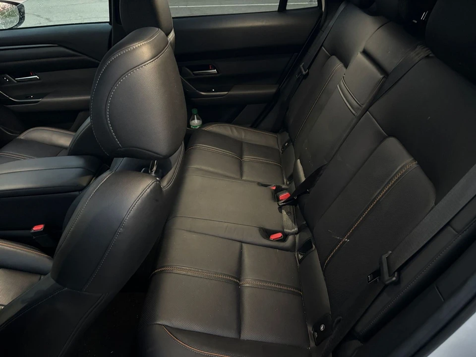 2025 Mazda CX-50 - Image 22 of 31
