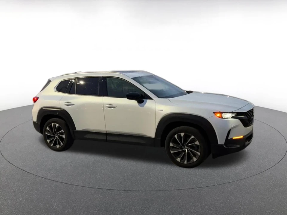 2025 Mazda CX-50 - Image 2 of 31