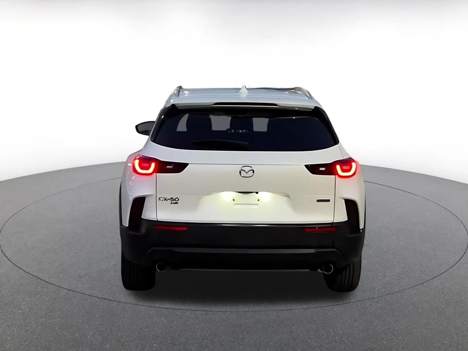 2025 Mazda CX-50 - Image 10 of 31