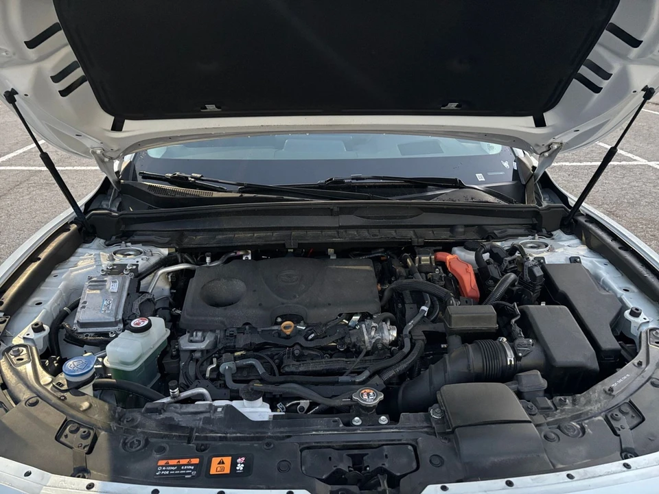 2025 Mazda CX-50 - Image 29 of 31