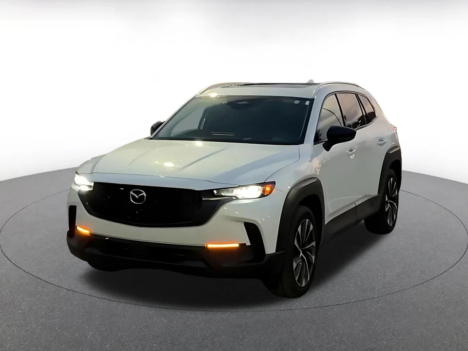 2025 Mazda CX-50 - Image 5 of 31
