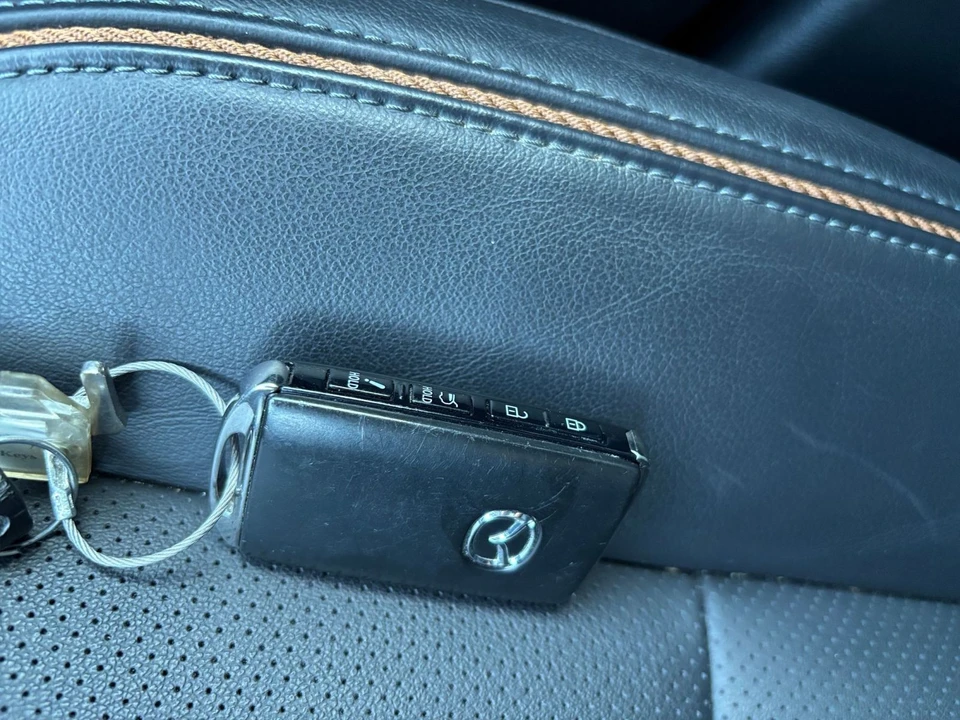 2025 Mazda CX-50 - Image 17 of 31