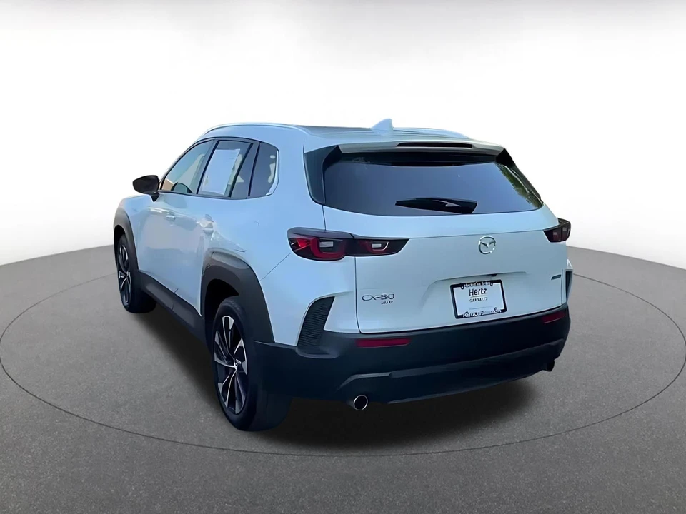 2025 Mazda CX-50 - Image 9 of 31