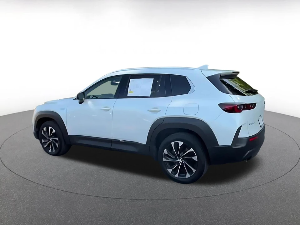2025 Mazda CX-50 - Image 8 of 31
