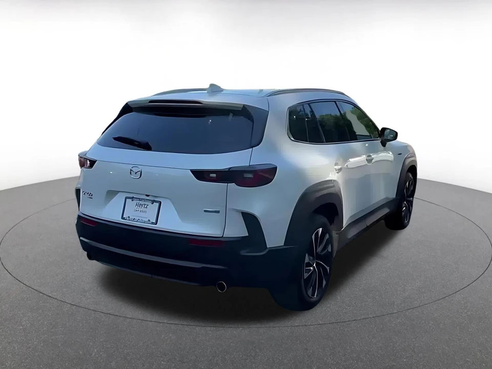 2025 Mazda CX-50 - Image 16 of 31