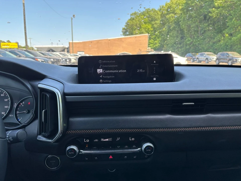 2025 Mazda CX-50 - Image 19 of 31