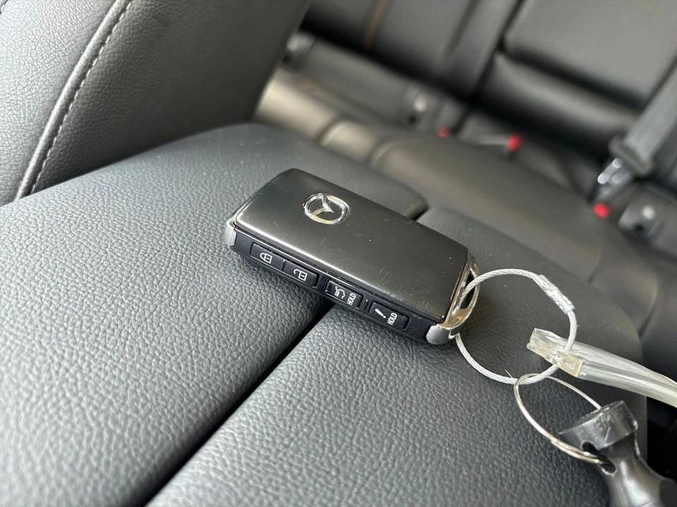 2025 Mazda CX-50 - Image 23 of 31
