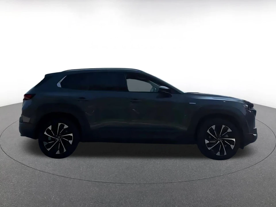 2025 Mazda CX-50 - Image 16 of 31
