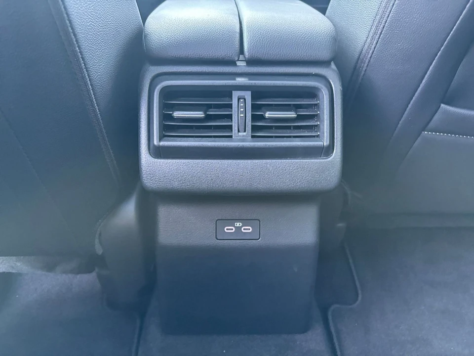 2025 Mazda CX-50 - Image 26 of 31