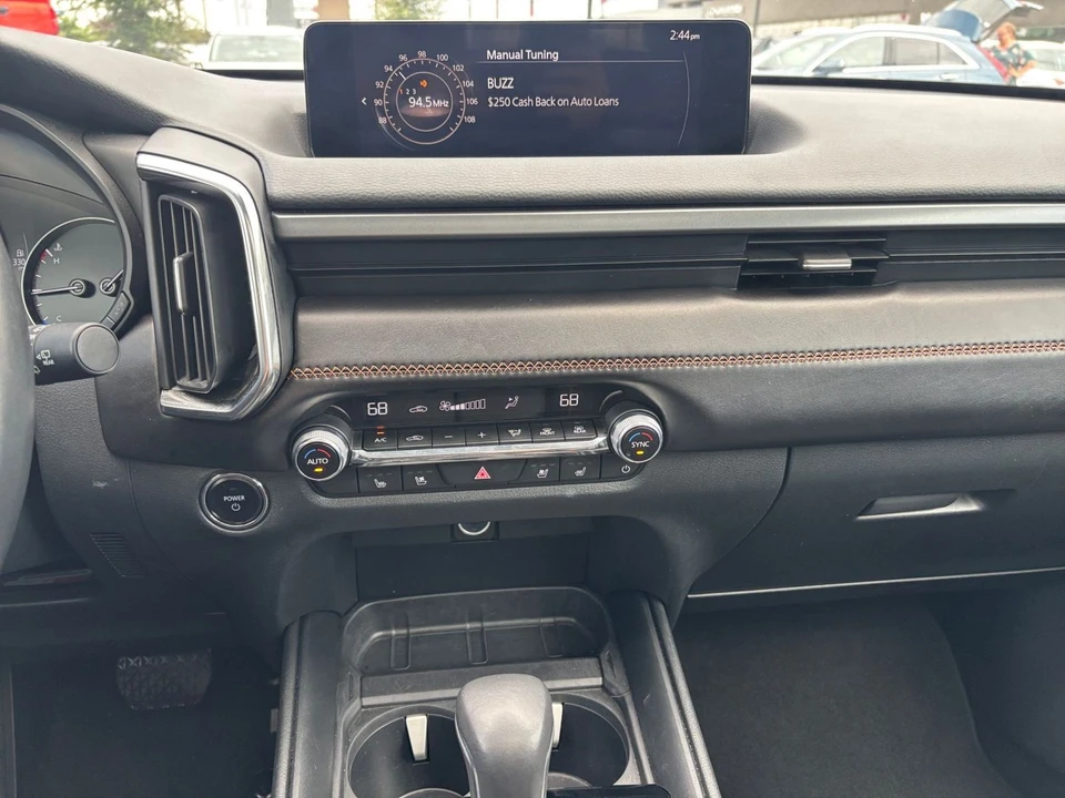 2025 Mazda CX-50 - Image 19 of 31