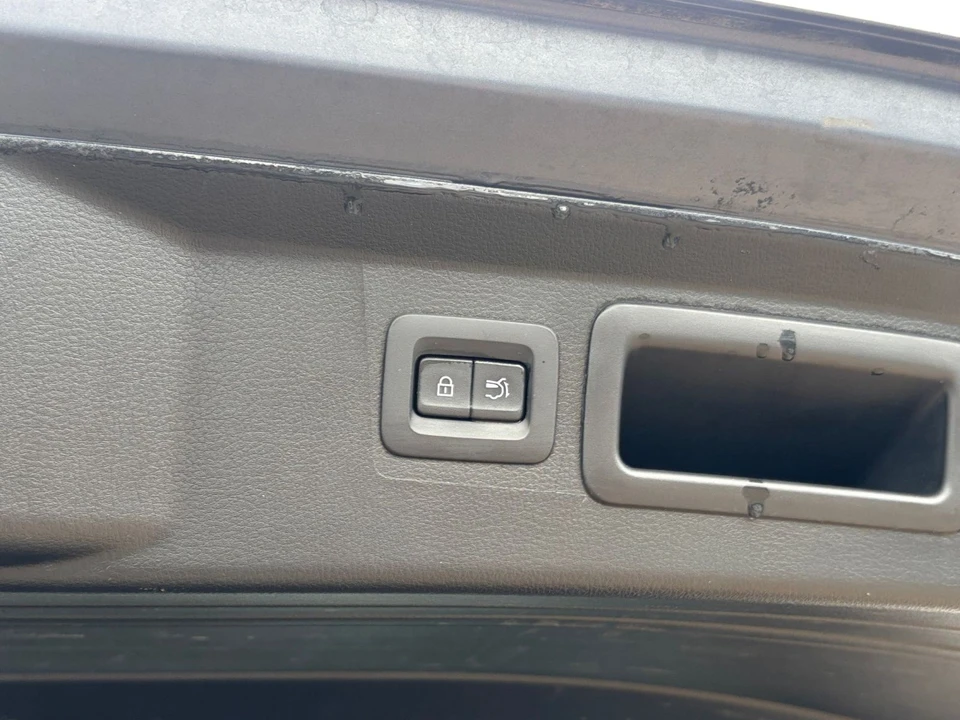 2025 Mazda CX-50 - Image 25 of 31