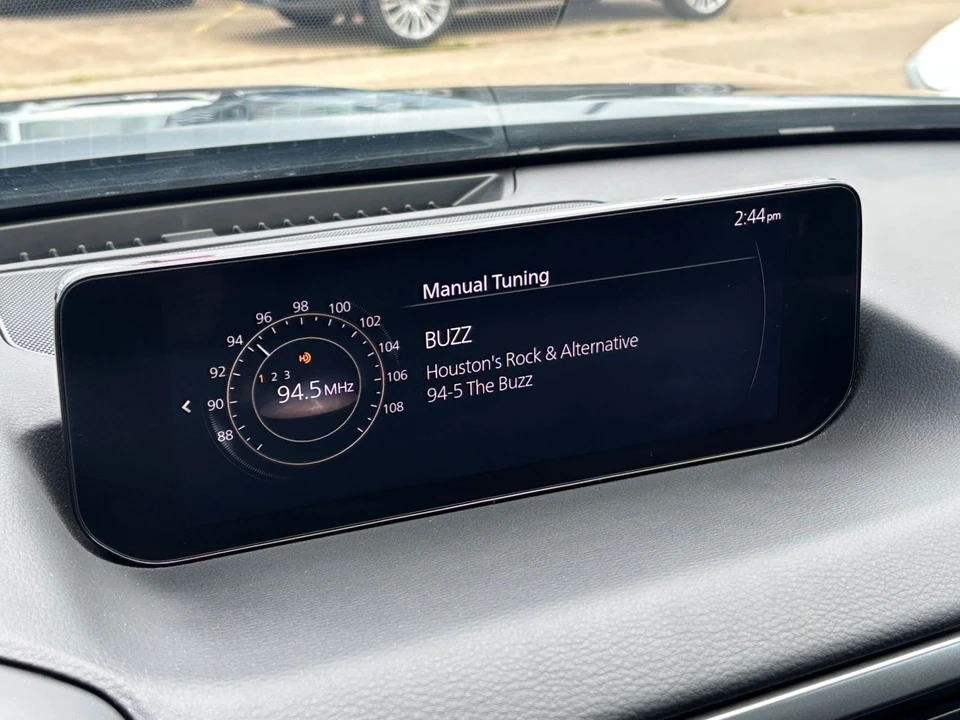 2025 Mazda CX-50 - Image 22 of 31