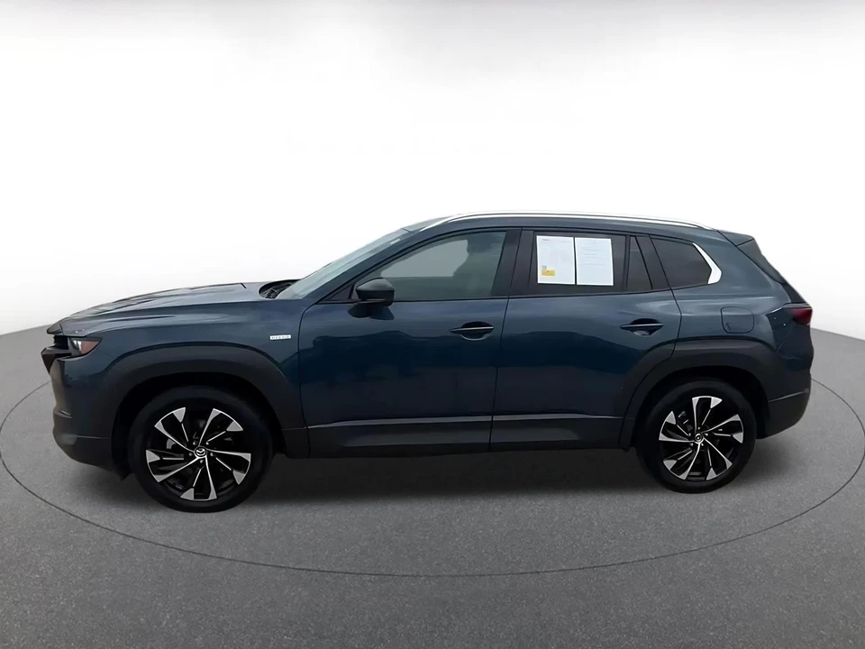 2025 Mazda CX-50 - Image 9 of 31