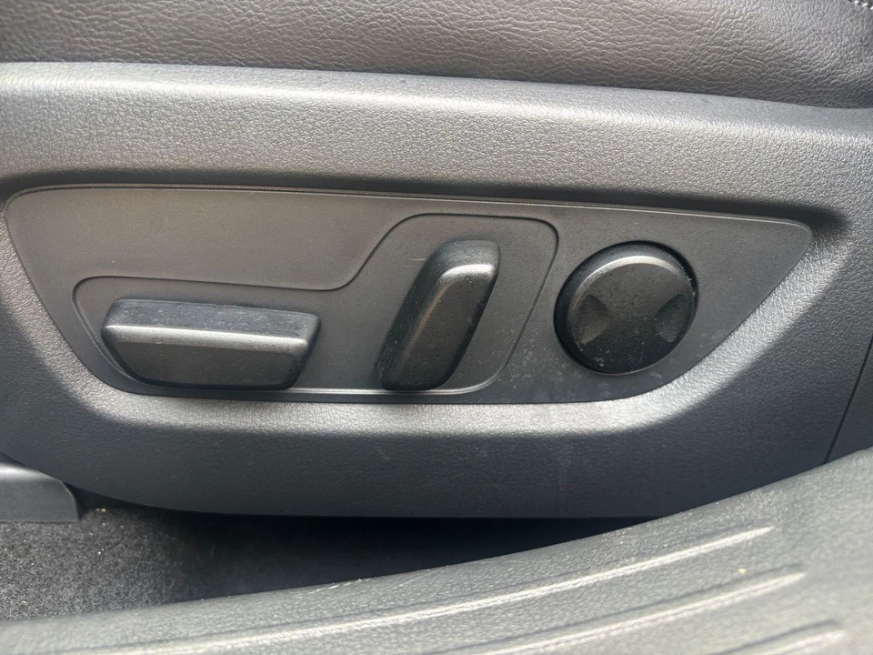 2025 Mazda CX-50 - Image 23 of 31