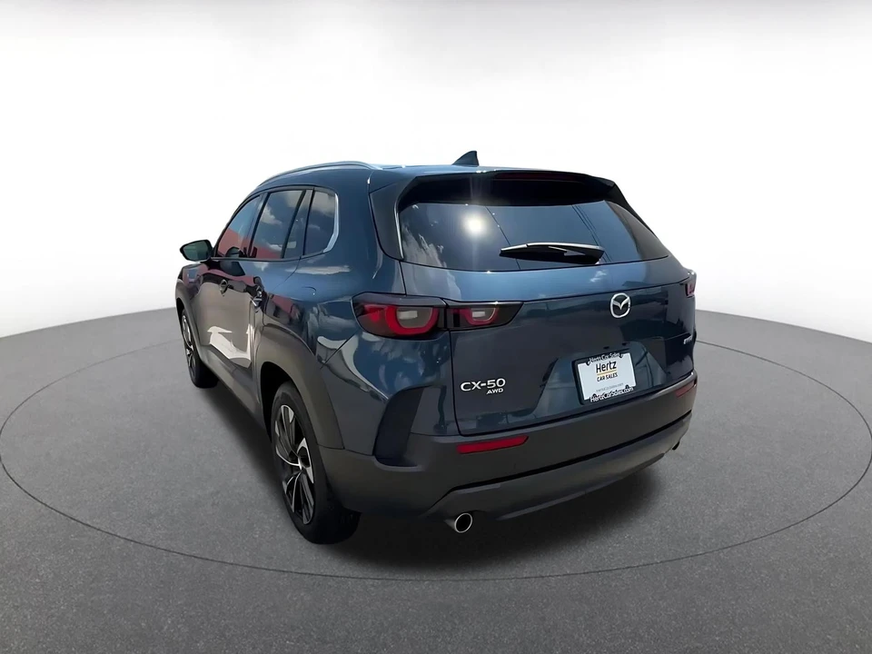 2025 Mazda CX-50 - Image 13 of 31