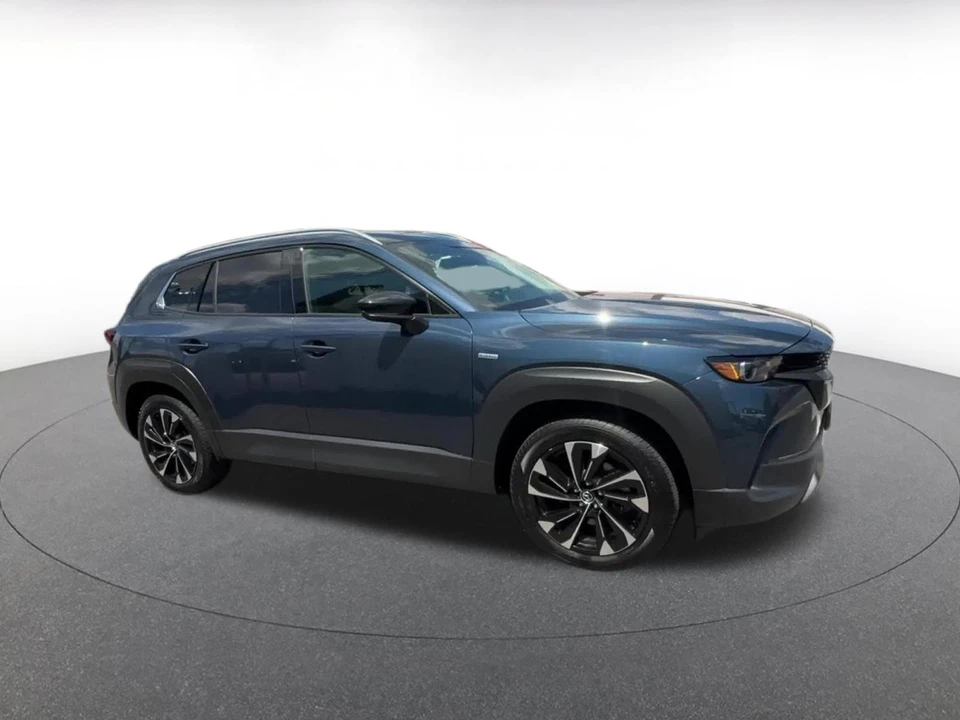 2025 Mazda CX-50 - Image 2 of 31