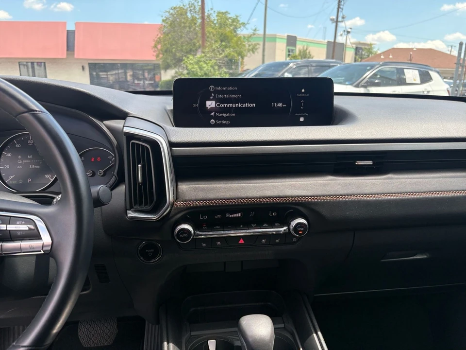 2025 Mazda CX-50 - Image 19 of 31