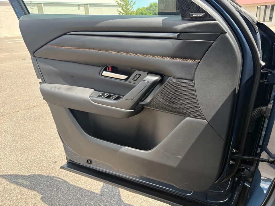 2025 Mazda CX-50 - Image 20 of 31