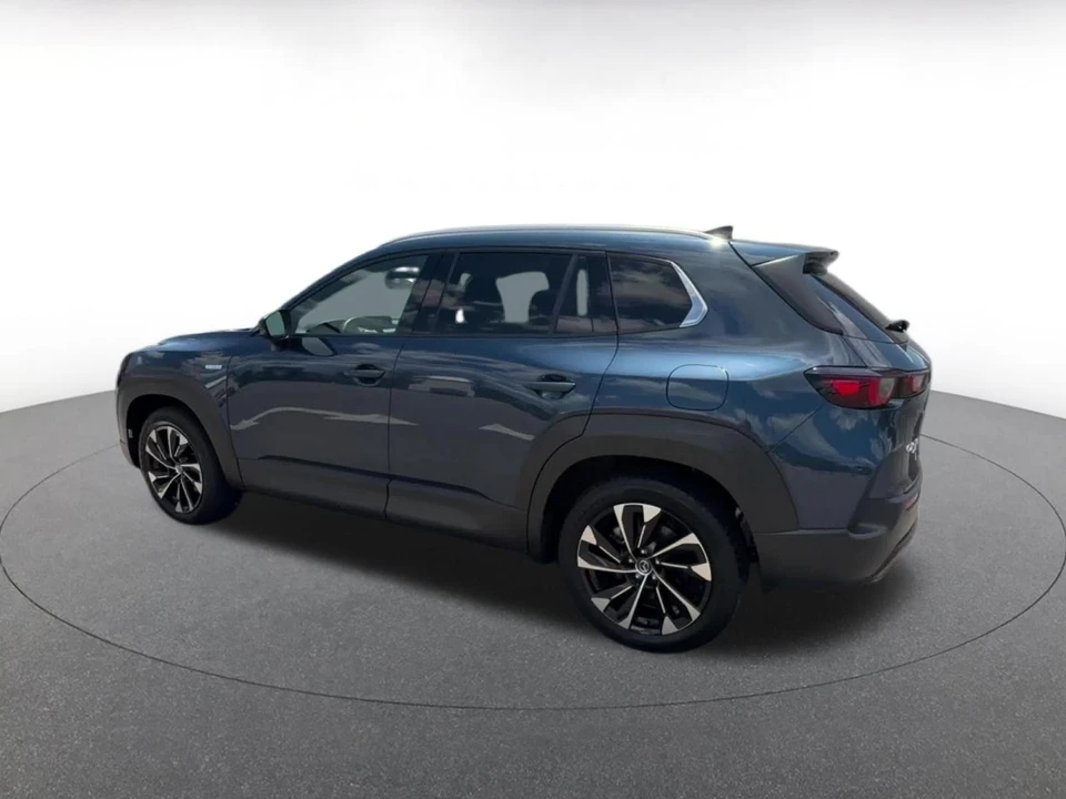 2025 Mazda CX-50 - Image 12 of 31