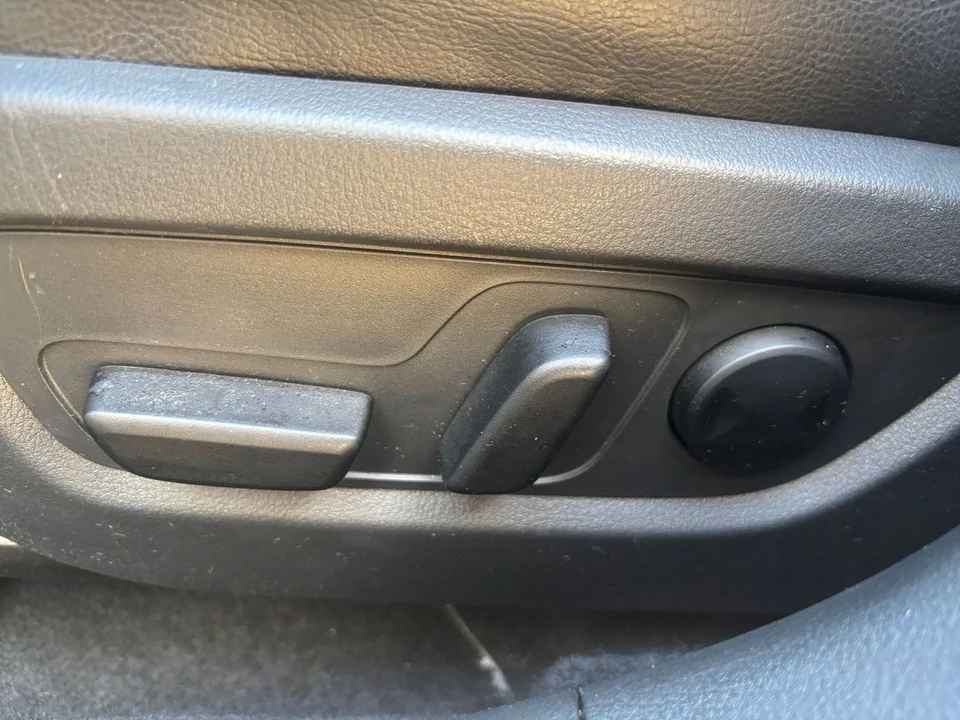 2025 Mazda CX-50 - Image 20 of 31
