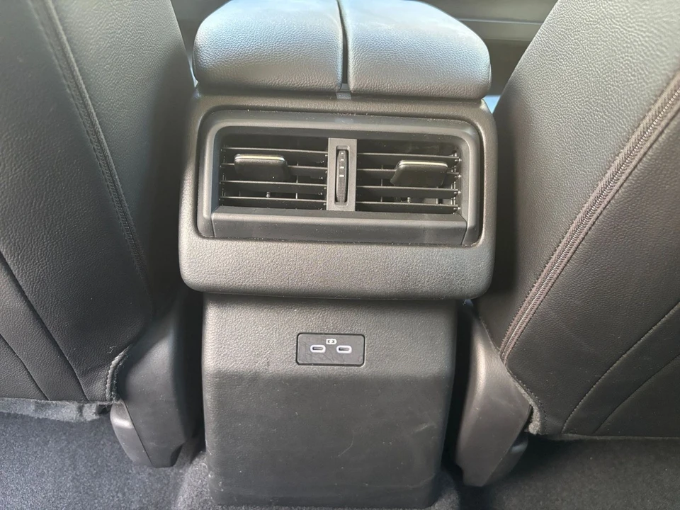 2025 Mazda CX-50 - Image 22 of 31
