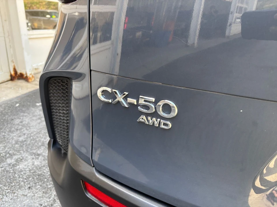 2025 Mazda CX-50 - Image 14 of 31