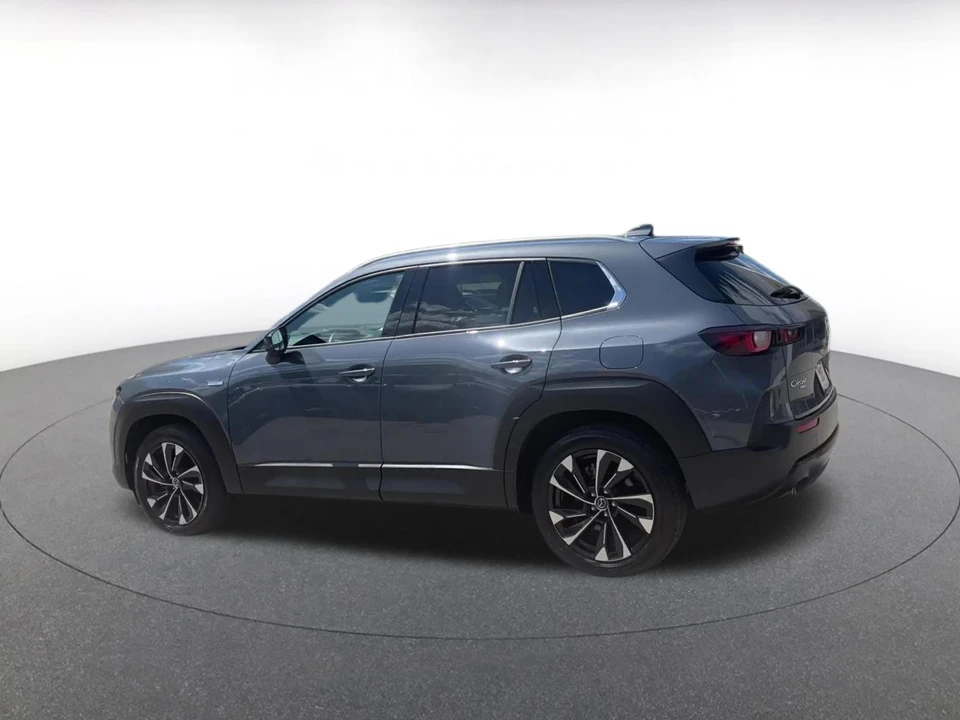 2025 Mazda CX-50 - Image 8 of 31