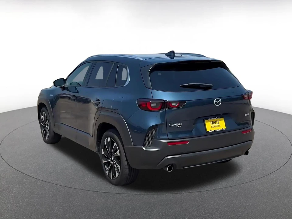 2025 Mazda CX-50 - Image 13 of 31