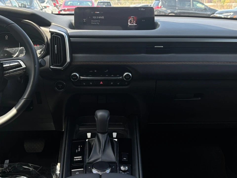 2025 Mazda CX-50 - Image 19 of 31