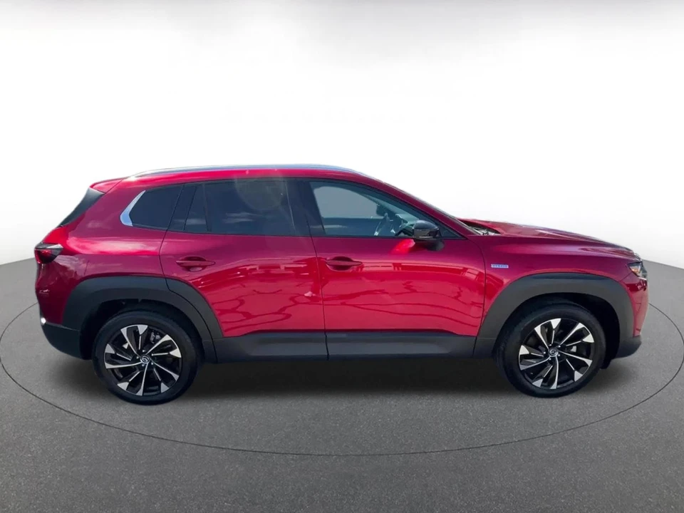 2025 Mazda CX-50 - Image 18 of 31