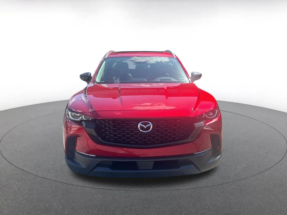 2025 Mazda CX-50 - Image 4 of 31