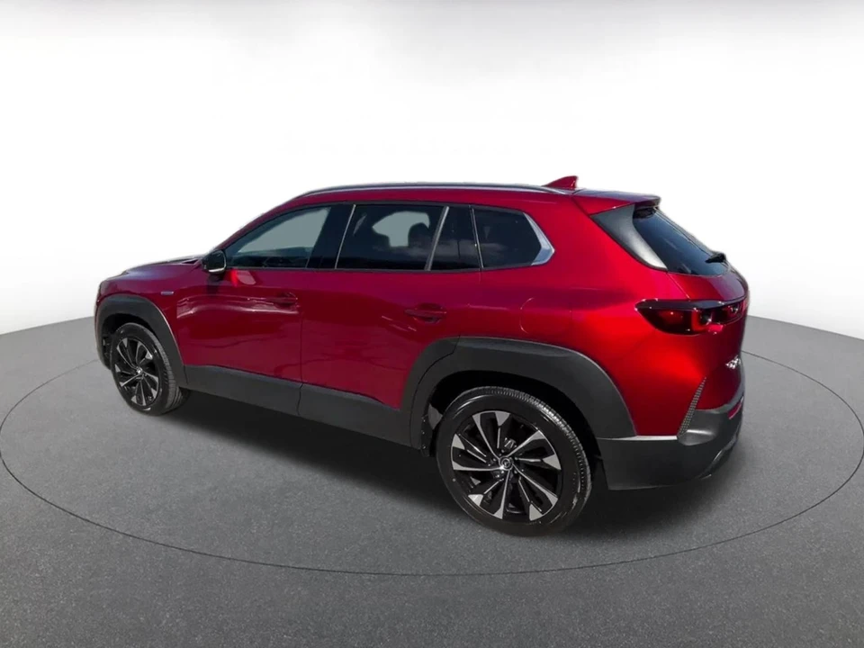 2025 Mazda CX-50 - Image 12 of 31