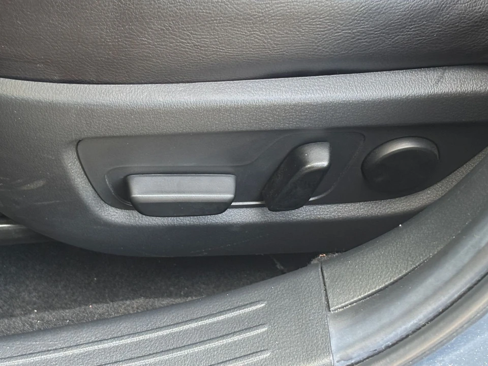 2025 Mazda CX-50 - Image 26 of 31