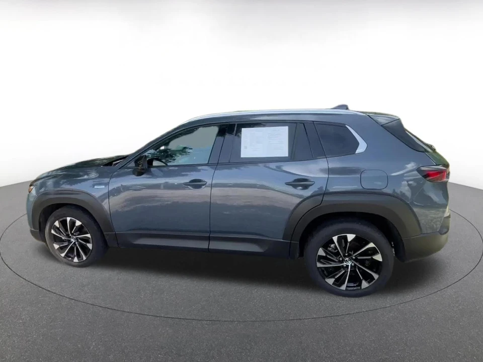 2025 Mazda CX-50 - Image 13 of 31