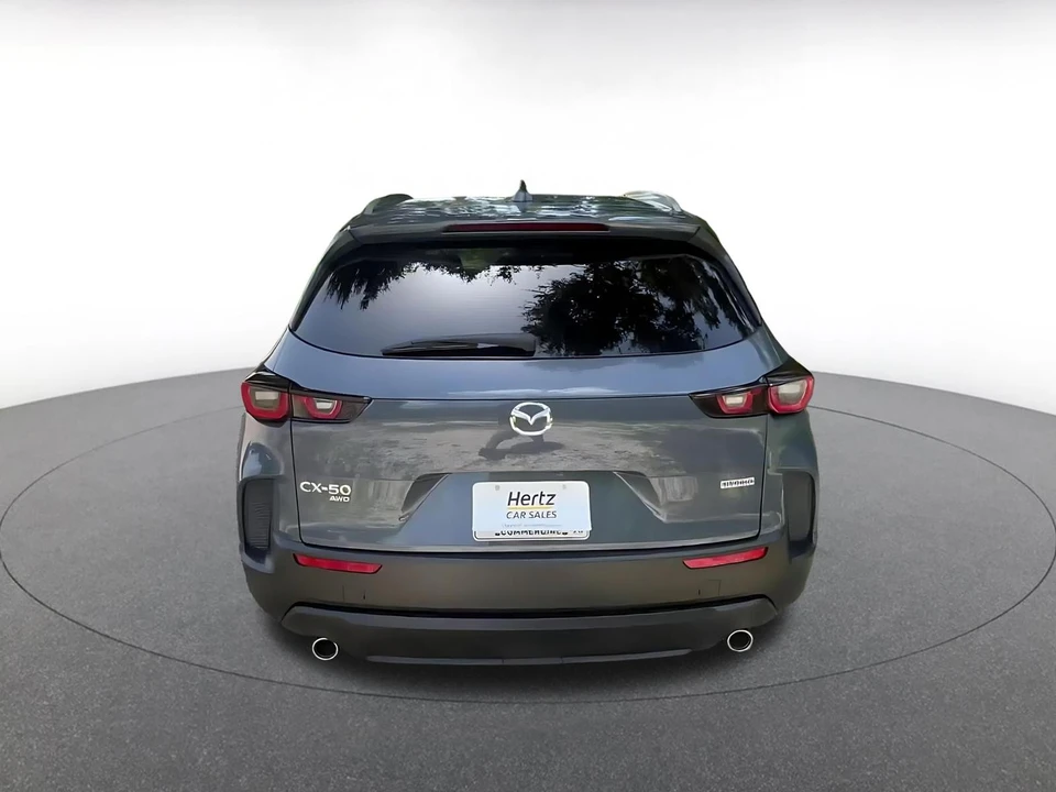 2025 Mazda CX-50 - Image 16 of 31