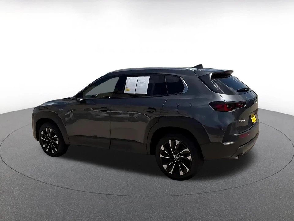 2025 Mazda CX-50 - Image 12 of 31