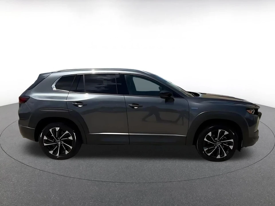 2025 Mazda CX-50 - Image 18 of 31