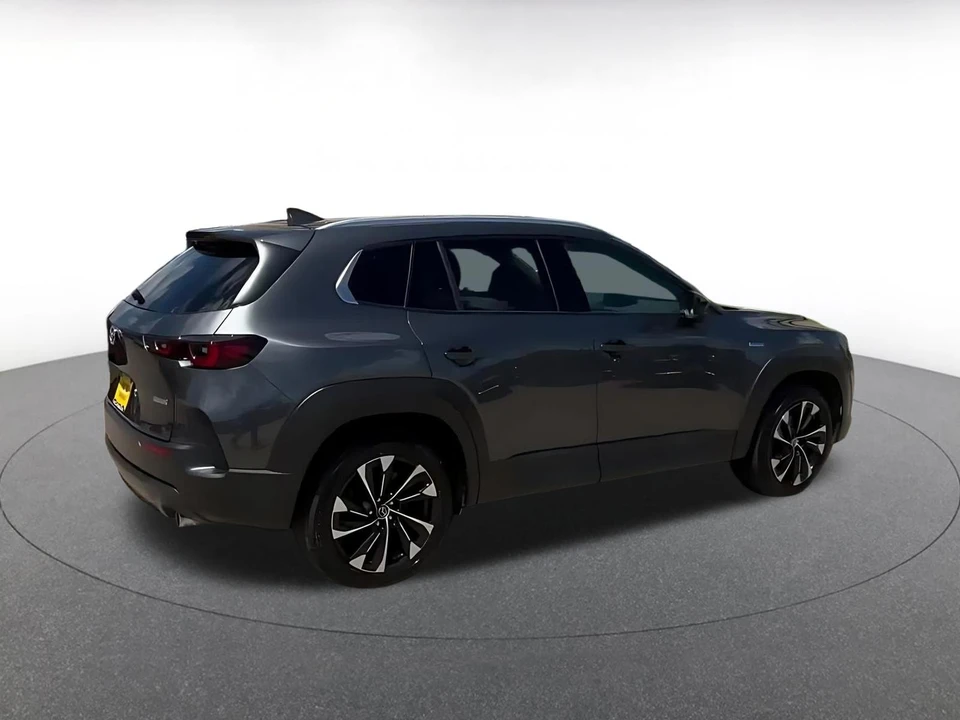 2025 Mazda CX-50 - Image 16 of 31