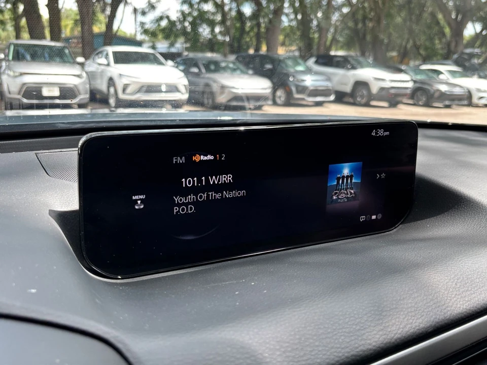 2025 Mazda CX-50 - Image 23 of 31
