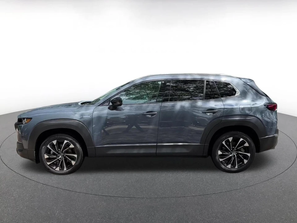 2025 Mazda CX-50 - Image 8 of 31