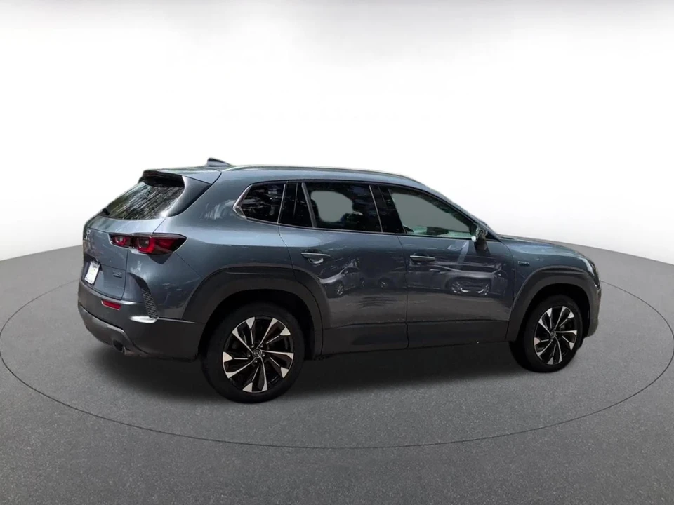 2025 Mazda CX-50 - Image 17 of 31