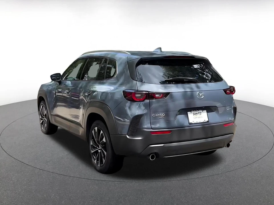 2025 Mazda CX-50 - Image 13 of 31