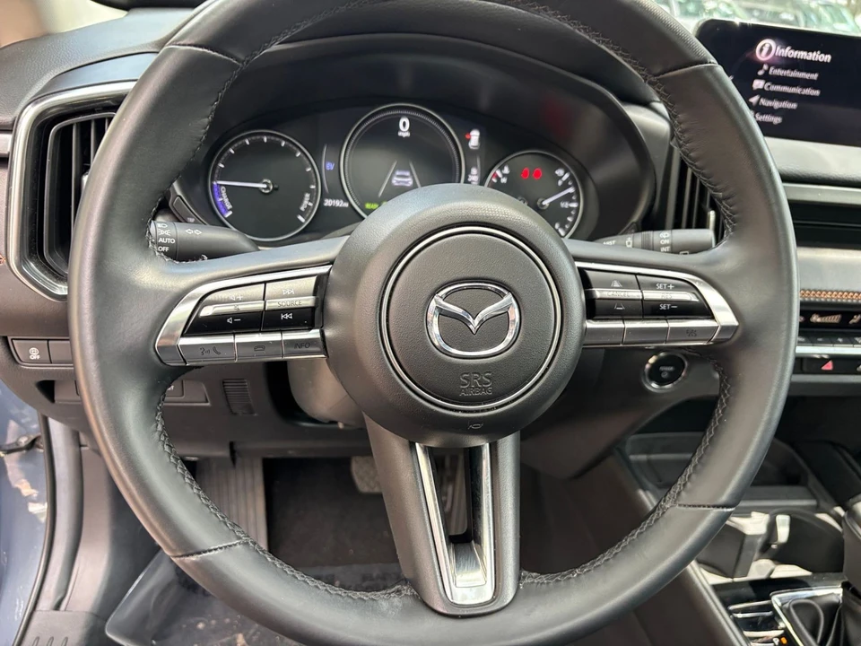 2025 Mazda CX-50 - Image 27 of 31