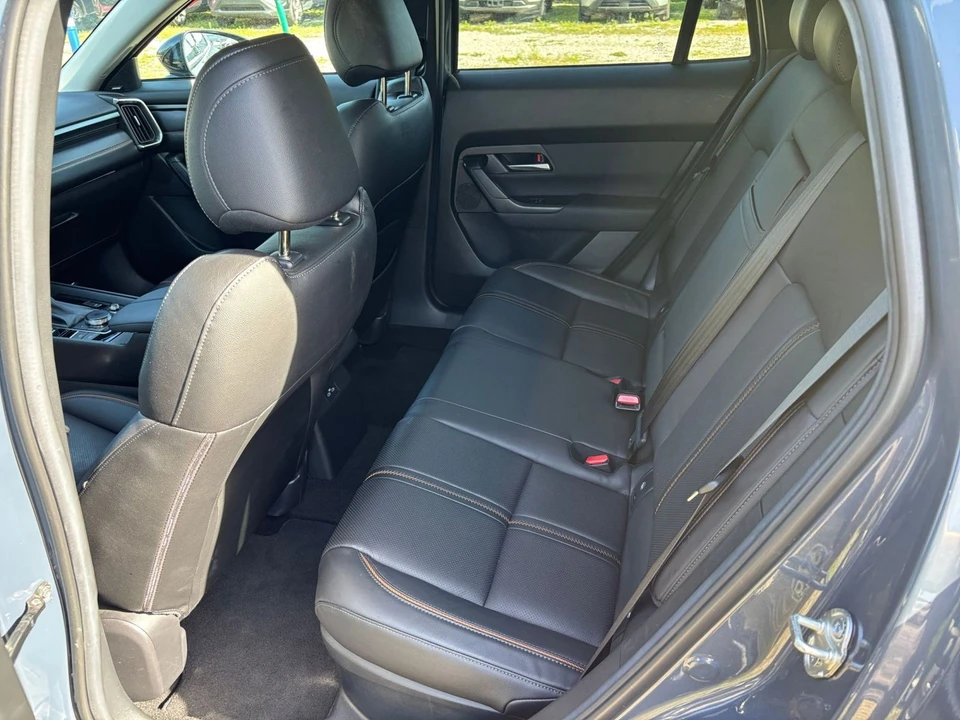 2025 Mazda CX-50 - Image 26 of 31