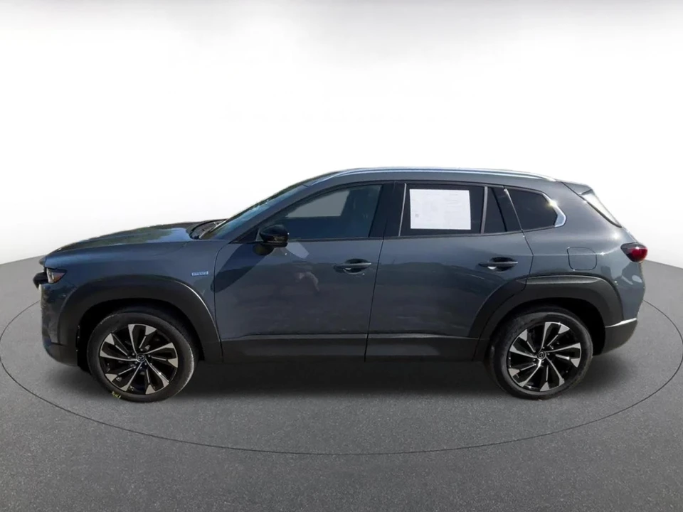 2025 Mazda CX-50 - Image 8 of 31