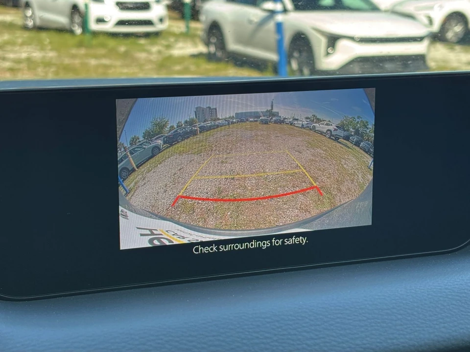 2025 Mazda CX-50 - Image 25 of 31