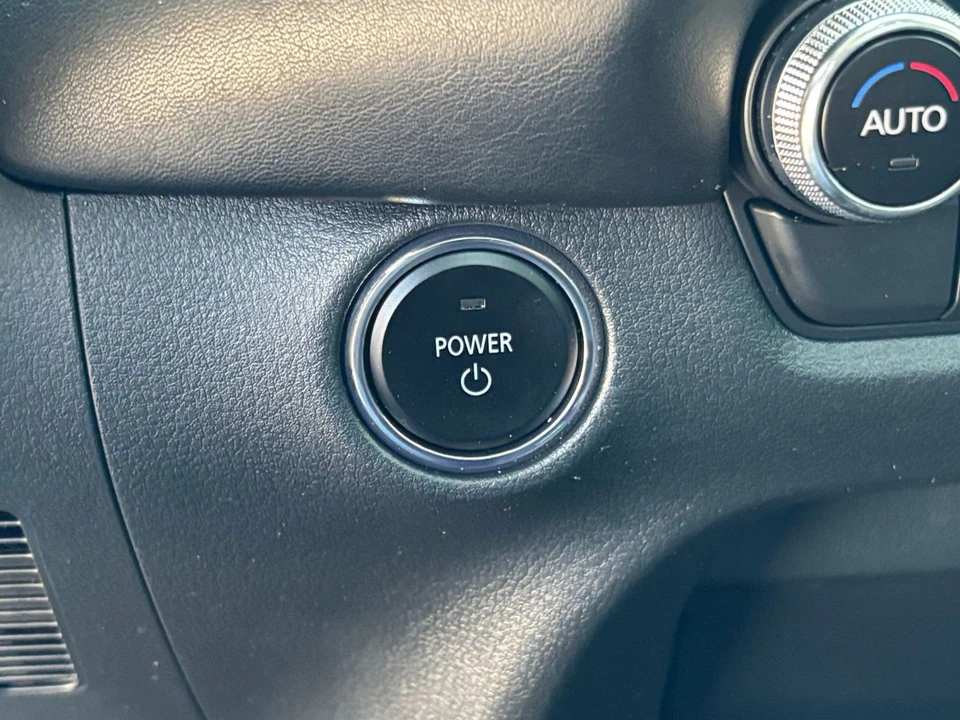2025 Mazda CX-50 - Image 23 of 31